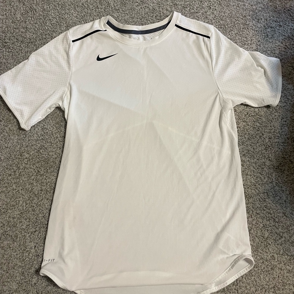 Nike Men's White Short Sleeve Tee